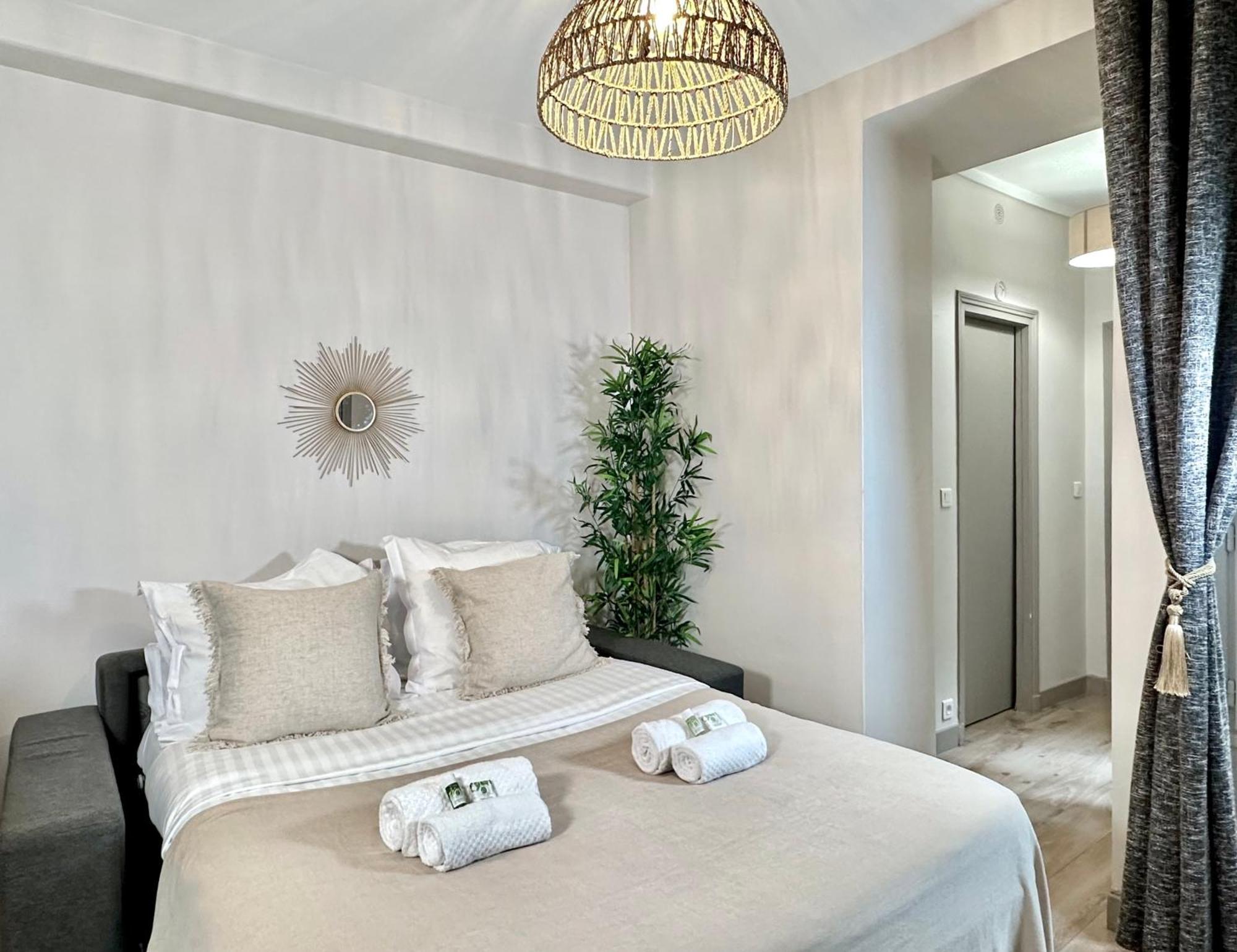 Elegant Home Near Trocadero Paris Exterior photo